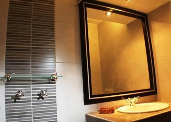 Hotel Tampu 3*